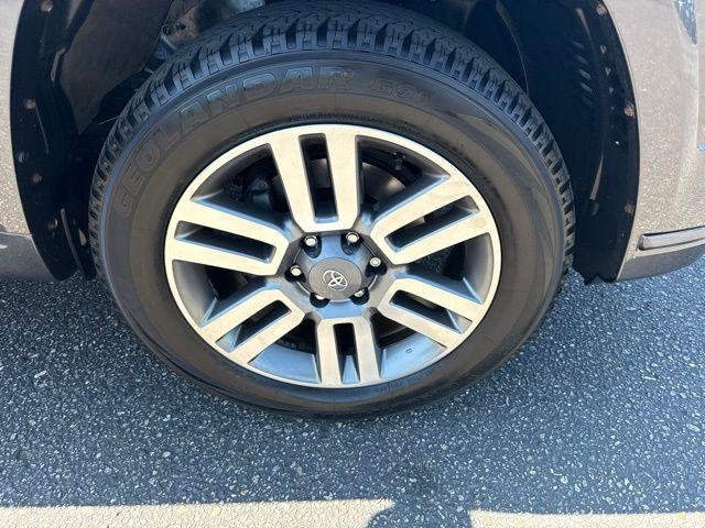 Certified Used 2022 MAGNETIC GRAY MET. Toyota  image 2