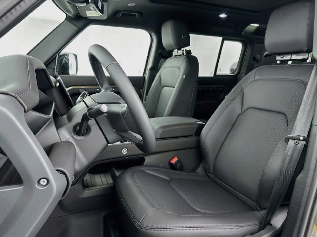 New 2026 Beige Land Rover S image 21
