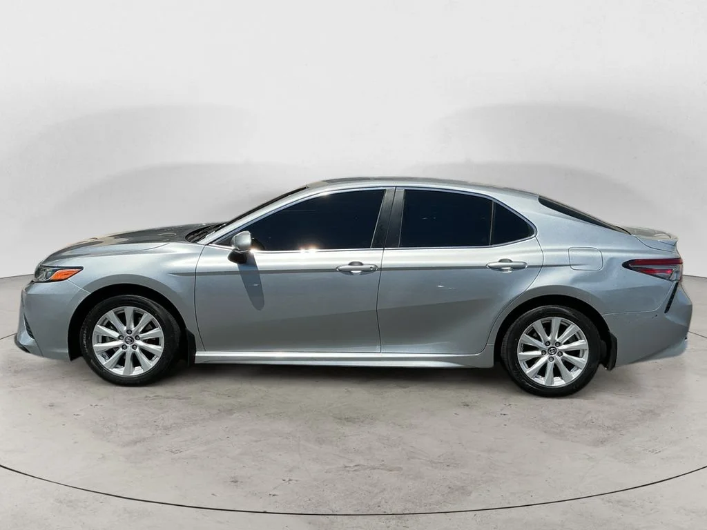 Used 2019 Silver Toyota SE image 8