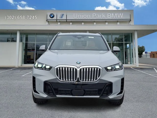 New 2026 Brooklyn Grey Metallic BMW xDrive40i image 2