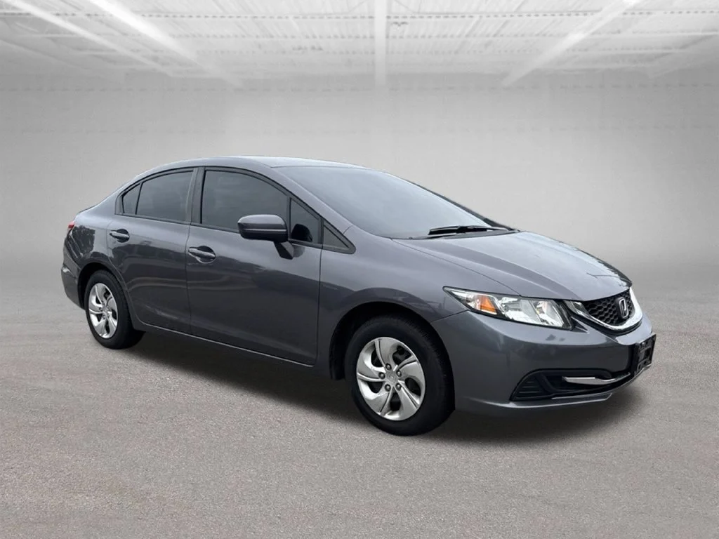 Used 2015 Gray Honda LX image 2