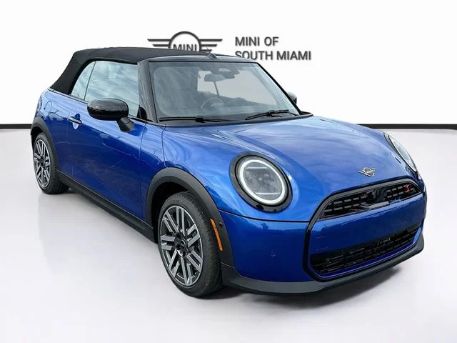 2026 MINI Convertible Cooper S Signature's photo