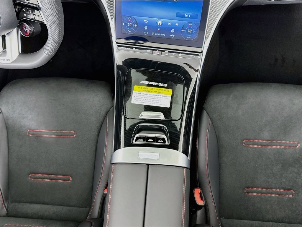 New 2027 MANUFAKTUR Moonlight White Metallic Mercedes-Benz CLE 53 AMG® image 17
