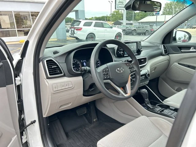 2021 Hyundai Tucson SE - Photo 28