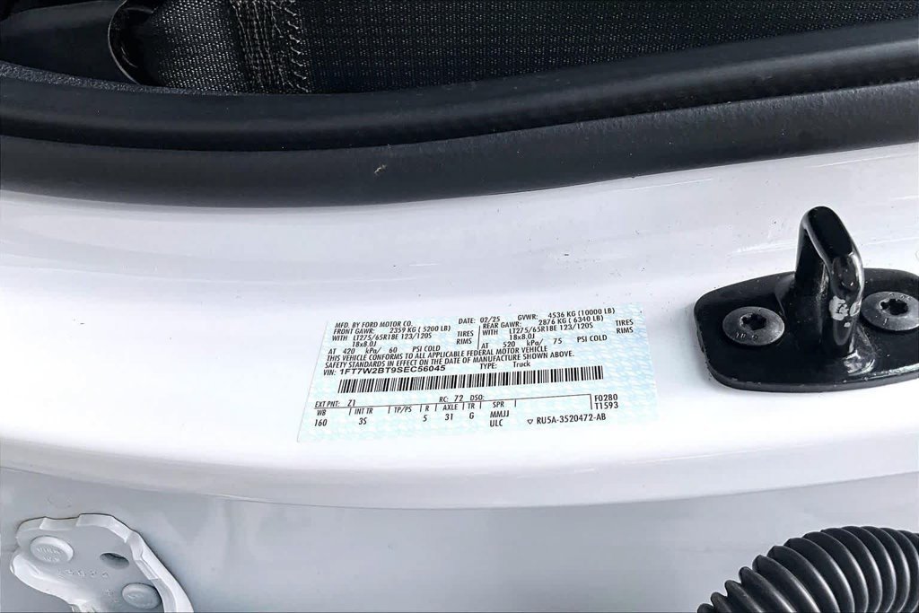 Used 2025 White Ford XLT image 35