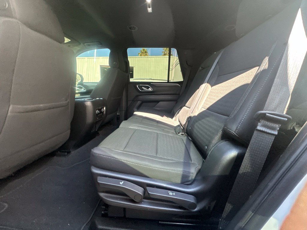 Used 2022 White Chevrolet LS image 9