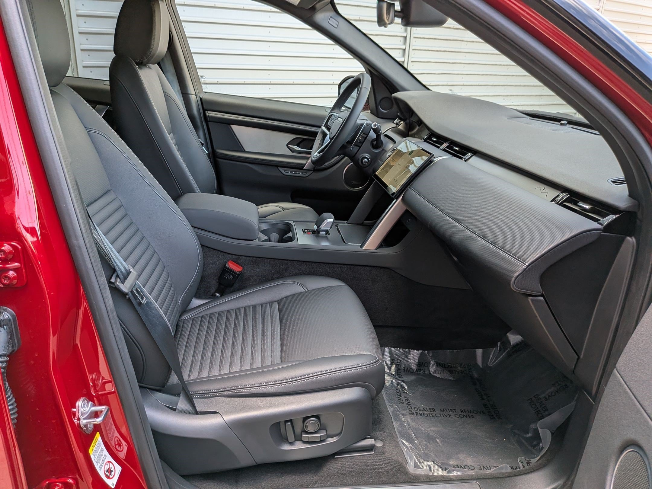 Used 2026 Firenze Red Metallic Land Rover Landmark image 29