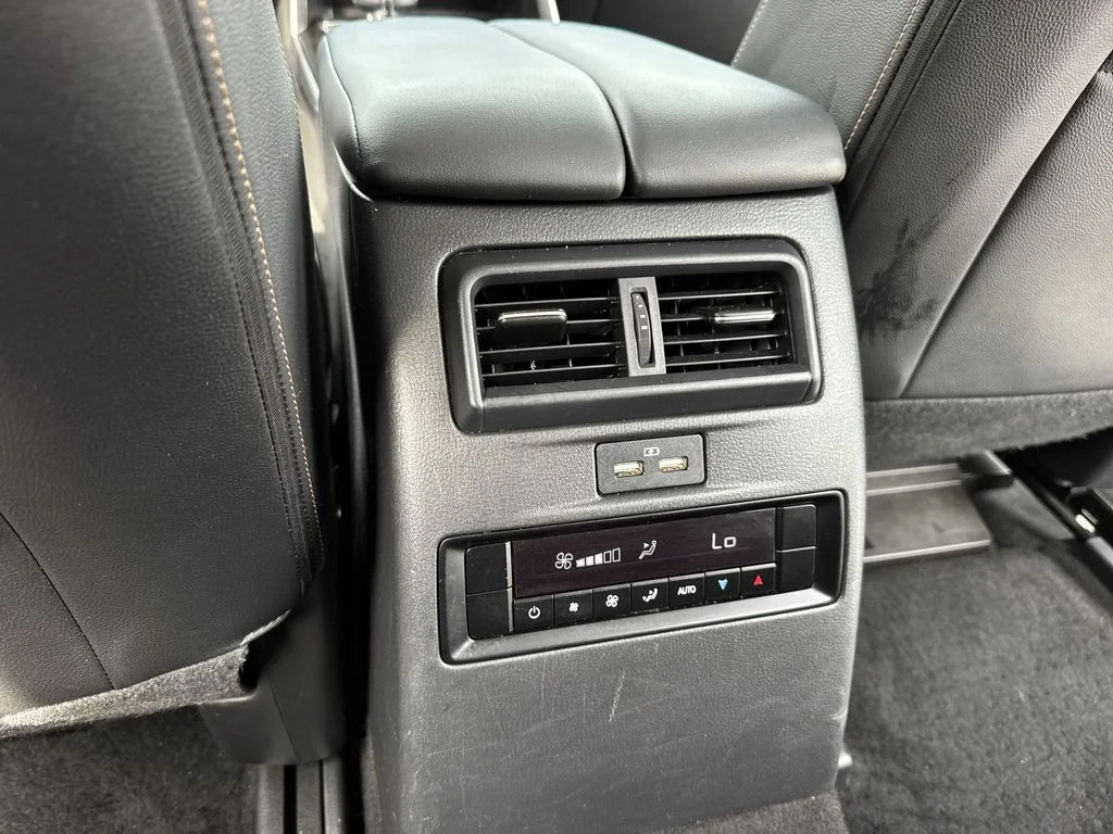 Used 2025 Jet Black Mazda 3.3 Turbo Select image 37