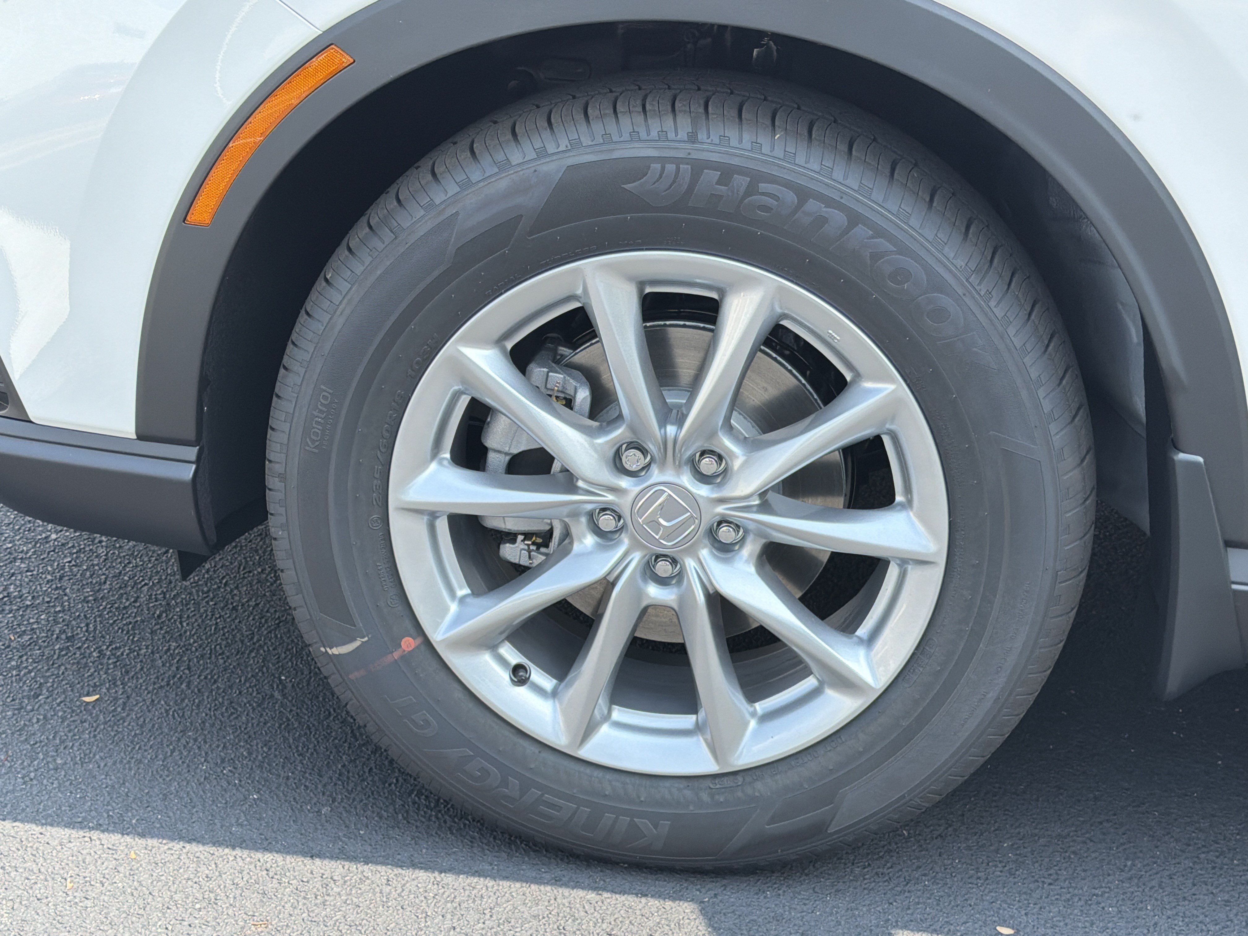 New 2026 Platinum White Pearl Honda EX image 23