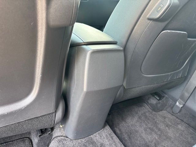 Used 2024 Red Kia LX image 31
