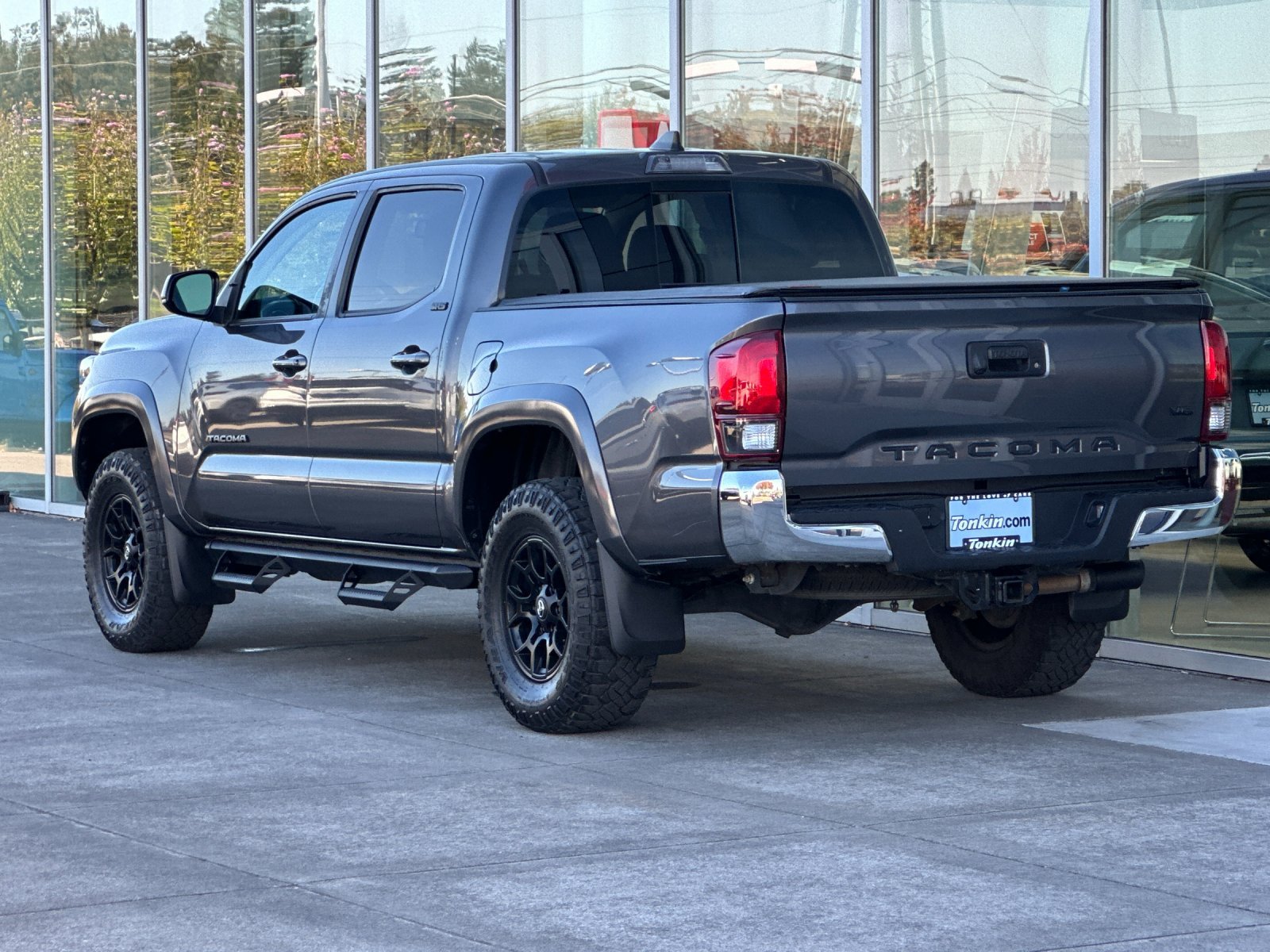 Used 2021 Magnetic Gray Metallic Toyota SR5 image 6