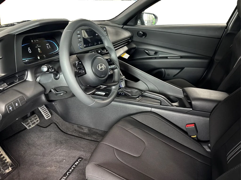New 2026 Silver Hyundai SEL Sport image 9