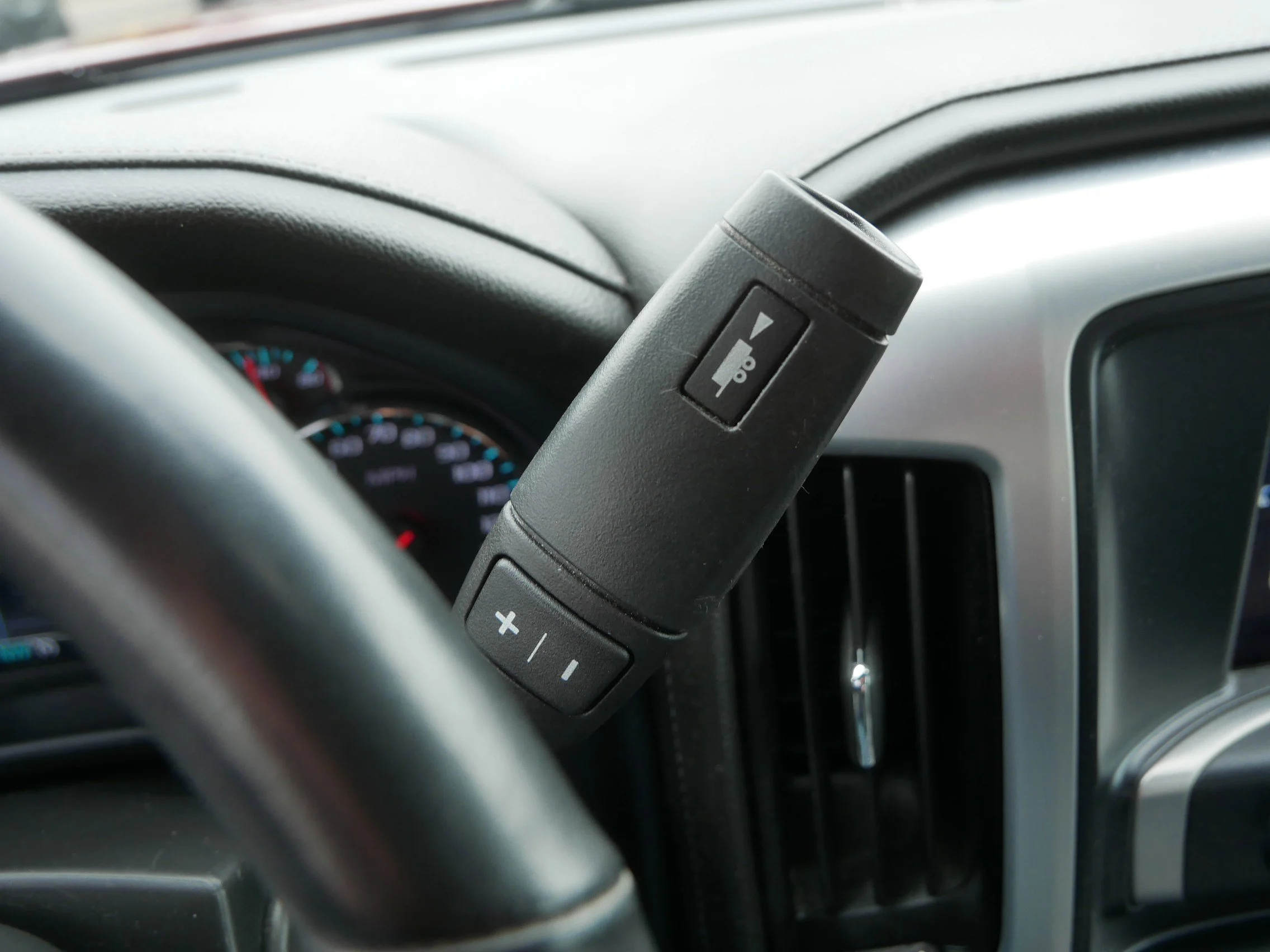 Used 2018 Red Quartz Tintcoat GMC SLT image 28