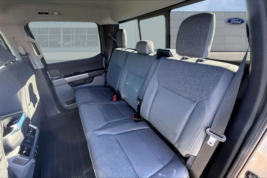 2025 Ford F-150 XLT - Photo 28