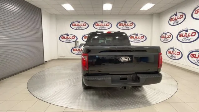 New 2026 Agate Black Metallic Ford XLT image 8
