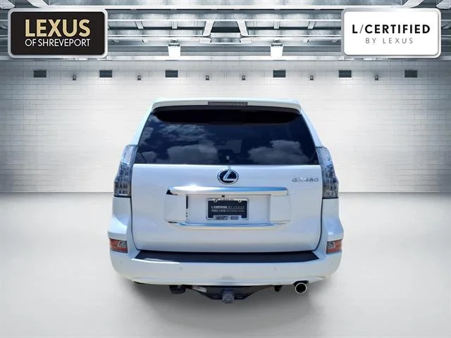 Used 2020 Starfire Pearl Lexus Luxury image 3