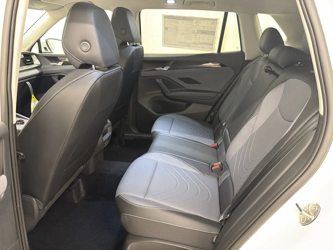 New 2026 Pure White Volkswagen SE image 19