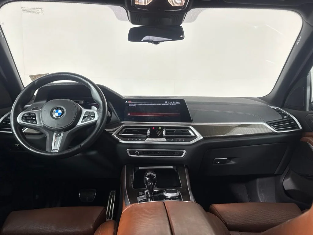 Used 2022 Black BMW xDrive40i image 9