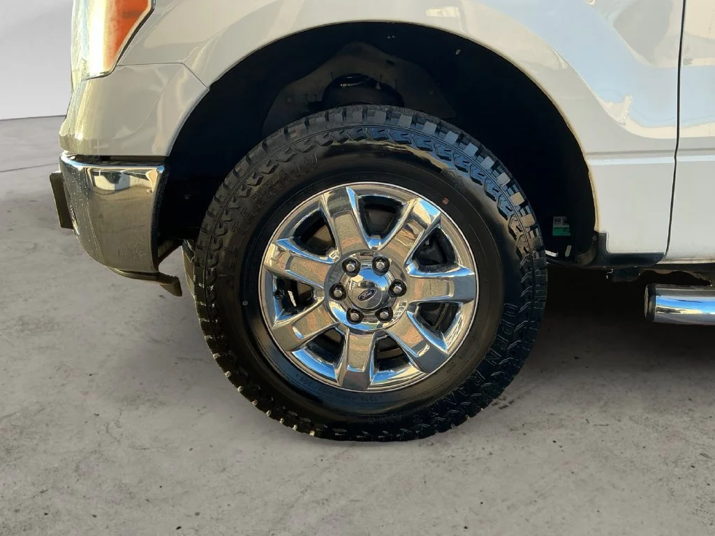 Used 2013 White Ford XLT image 13