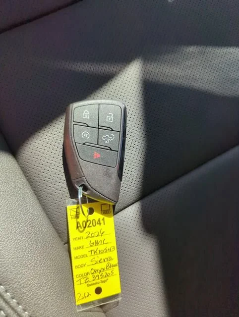 2026 GMC Sierra 1500 SLT - Photo 31