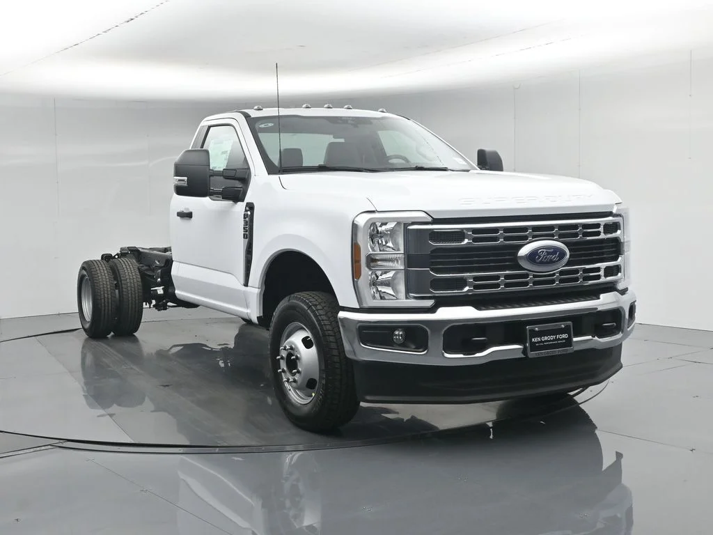 New 2026 White Ford XL image 50