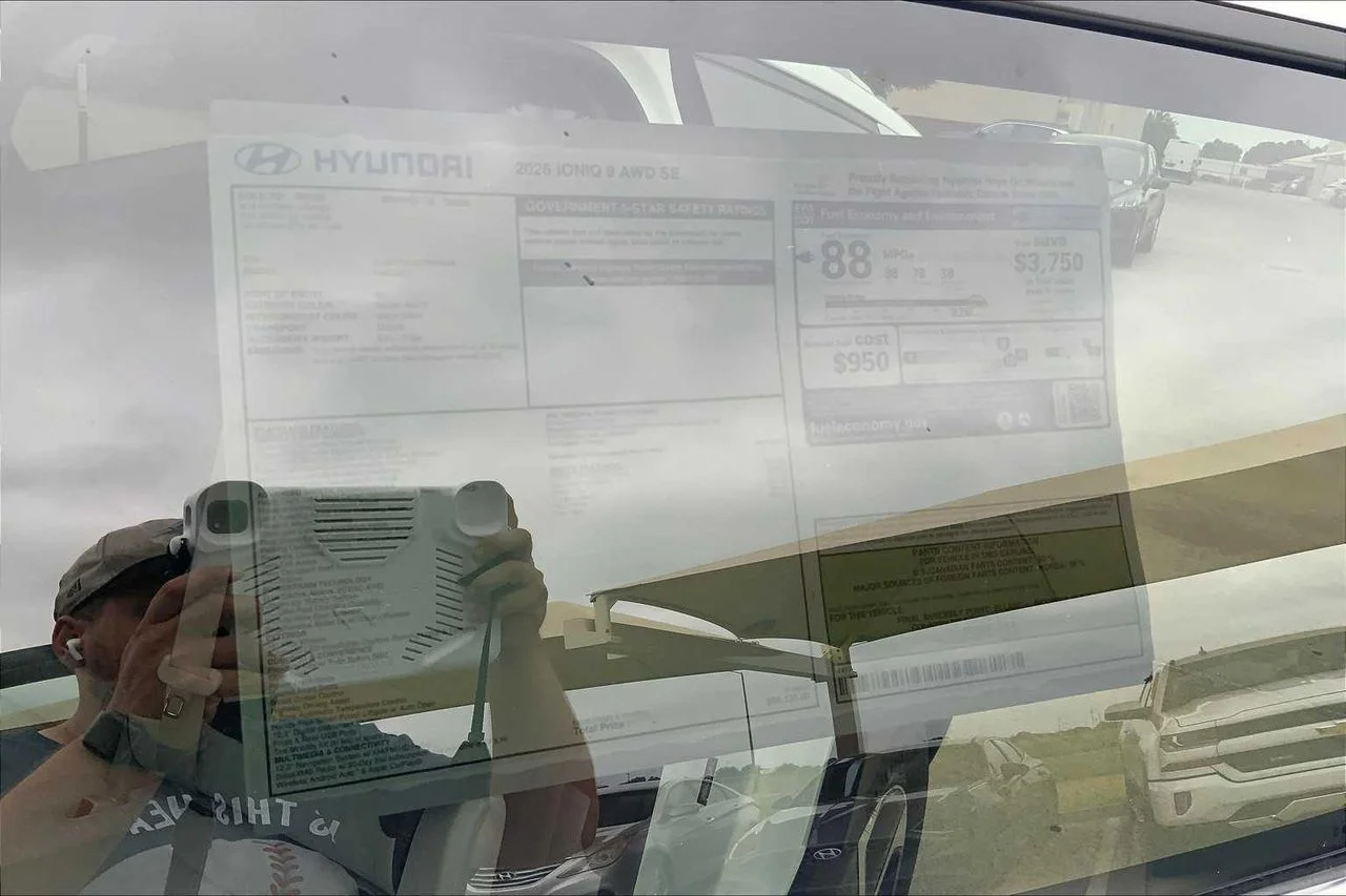 2026 Hyundai IONIQ 9 SE - Photo 18