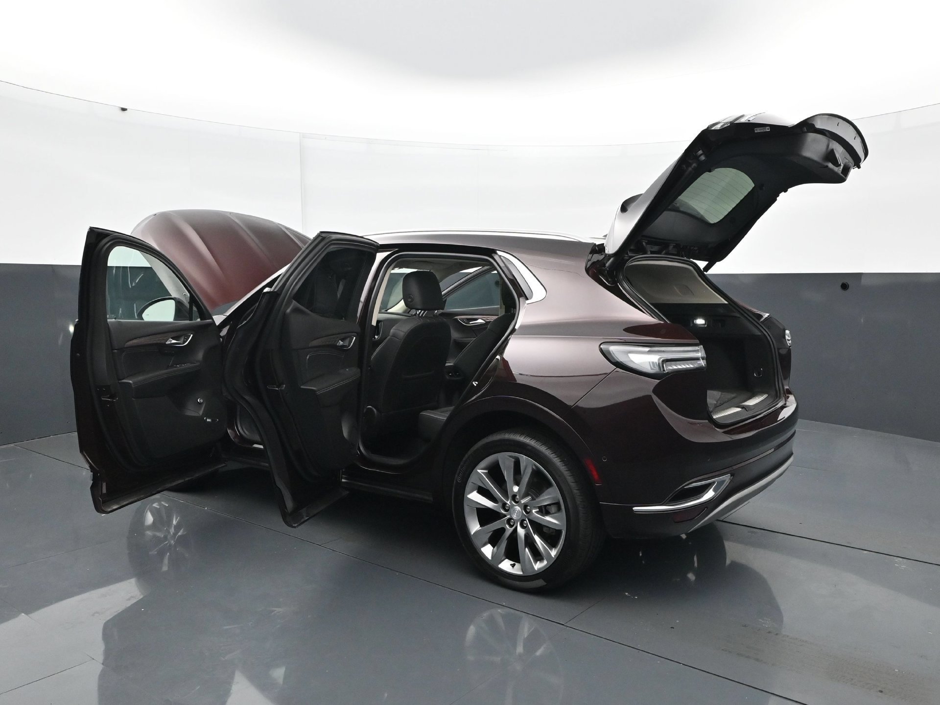 Used 2021 Rich Garnet Metallic Buick AWD 4dr Avenir image 34