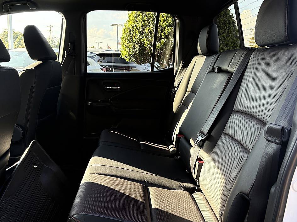 Used 2023 White Honda Black Edition image 10
