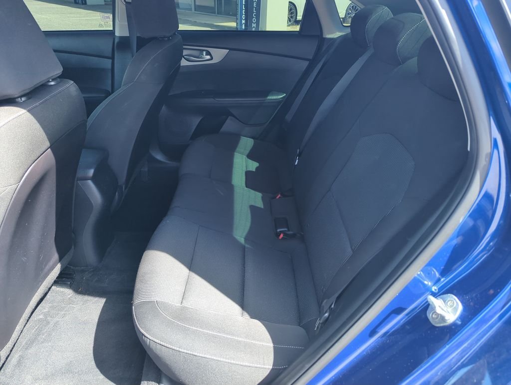 Used 2021 Blue Kia LXS image 27