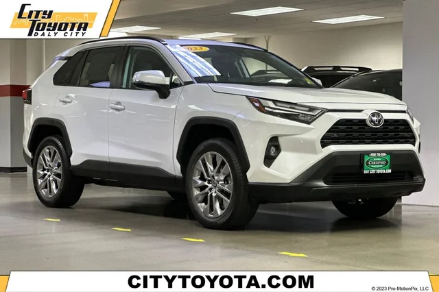 2023 Toyota RAV4 XLE Premium