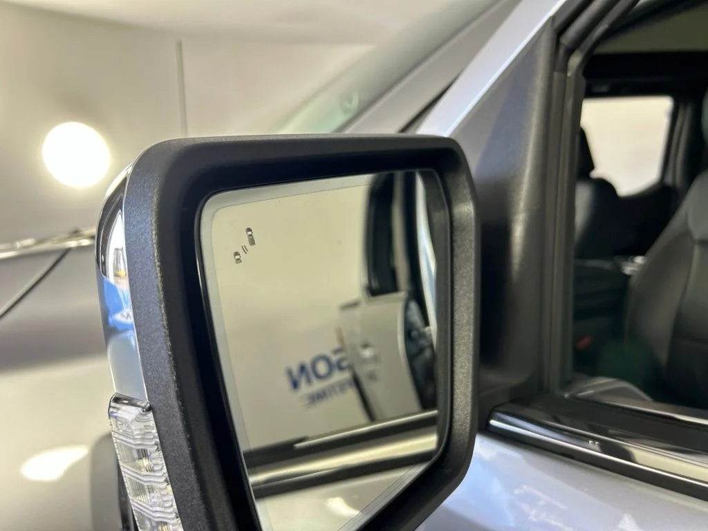 New 2026 Iconic Silver Metallic Ford Lariat image 12