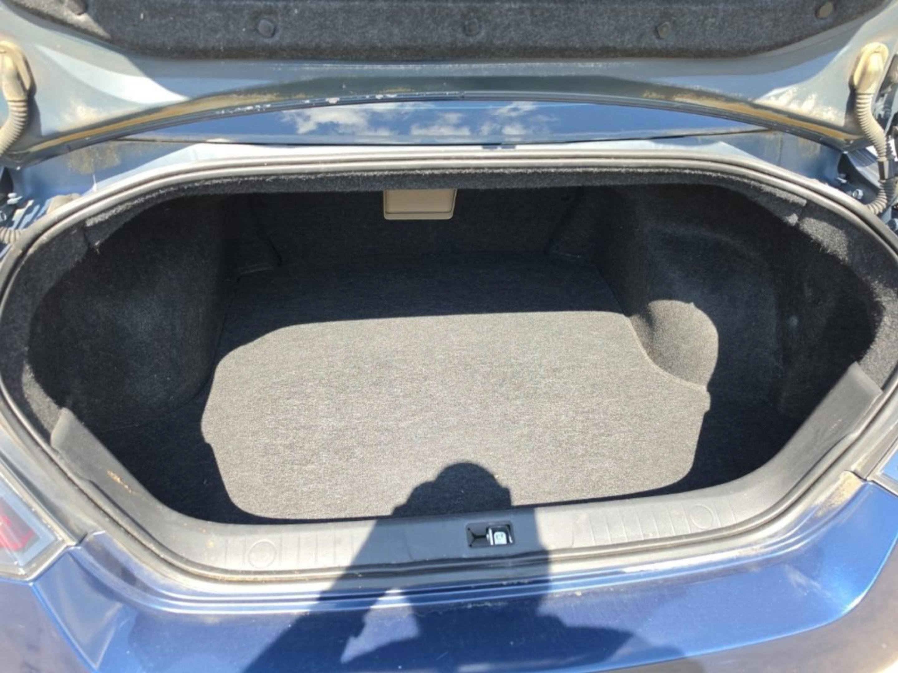 Used 2013 Blue Nissan 3.5 SV image 11
