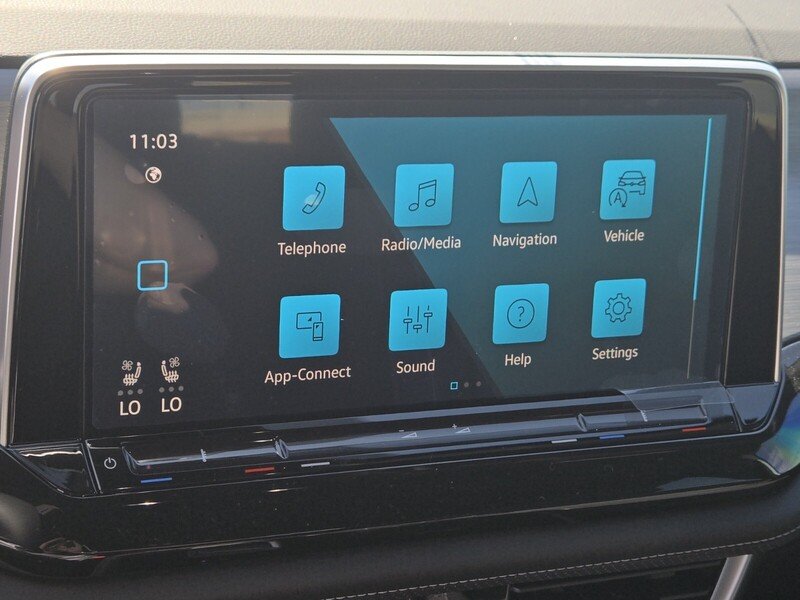 2025 Volkswagen Atlas Cross Sport SE w/Tech - Photo 11