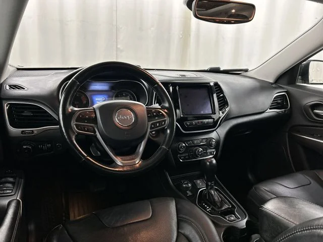 Used 2021 Gray Jeep Limited image 24