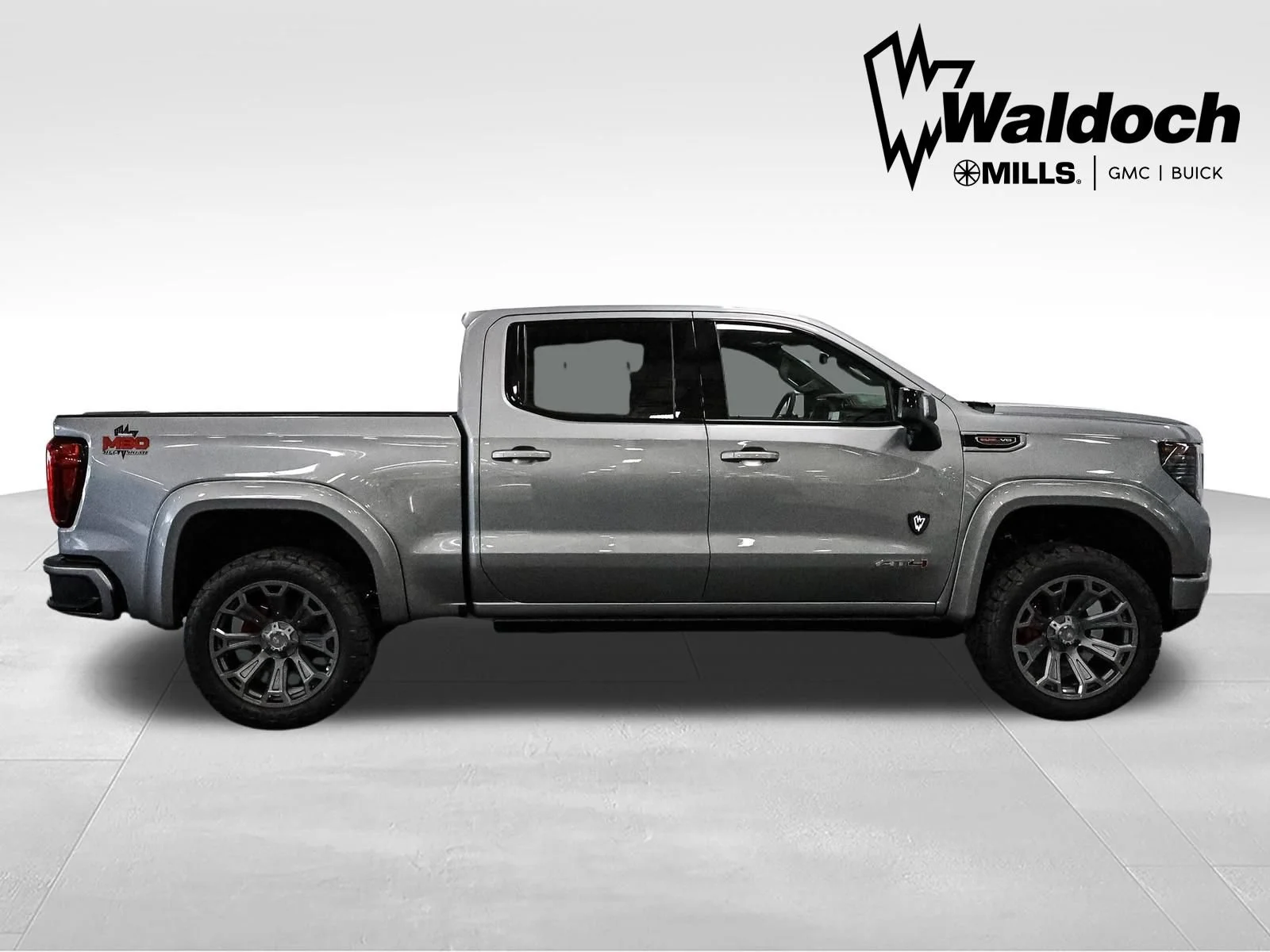 2026 GMC Sierra 1500 AT4 - Photo 9
