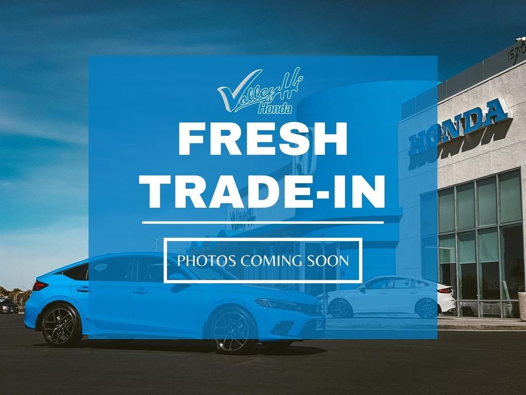 Used 2021 Gray Jeep Laredo E image 3