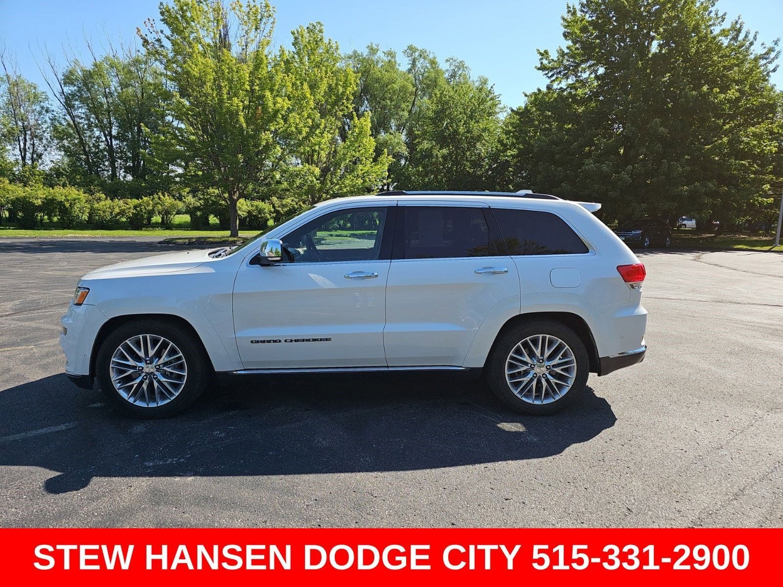 2017 Jeep Grand Cherokee Summit 4WD's photo