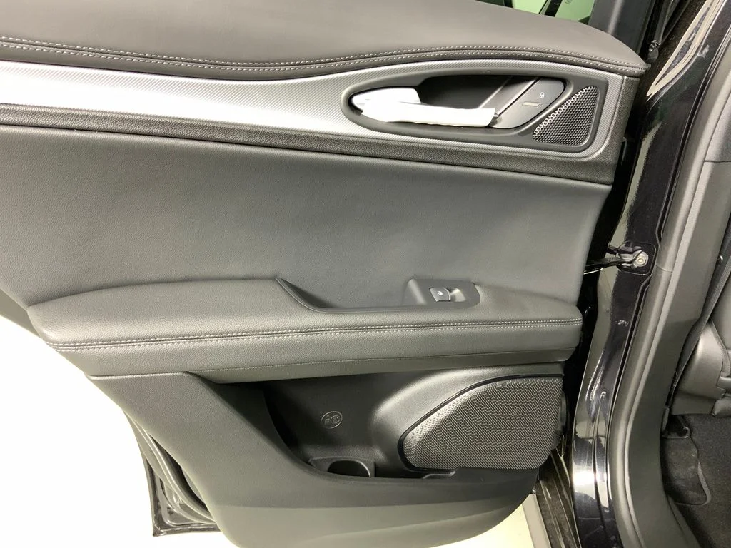 2026 Alfa Romeo Stelvio Base - Photo 36