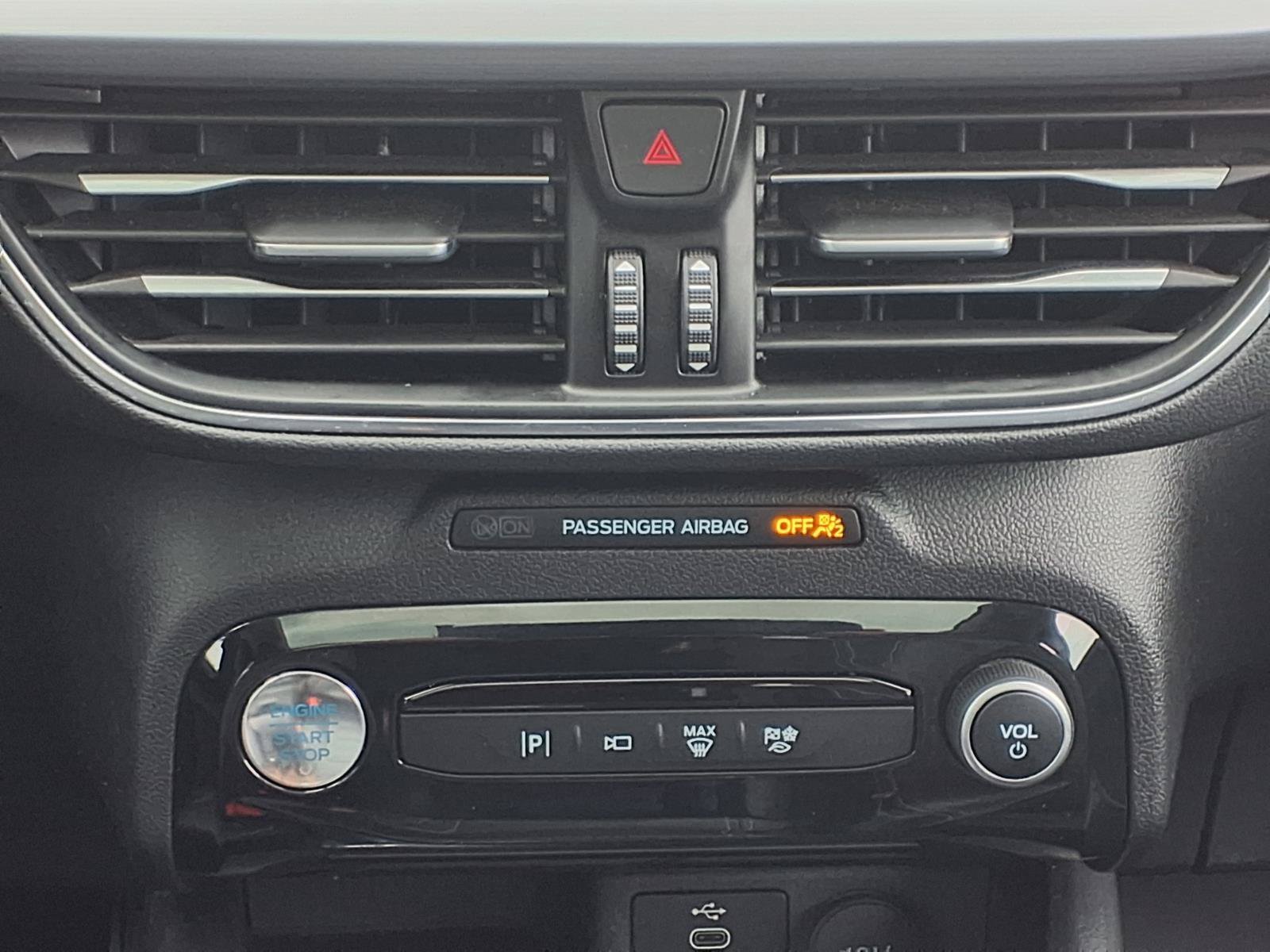 Used 2024 Agate Black Metallic Ford Platinum image 13