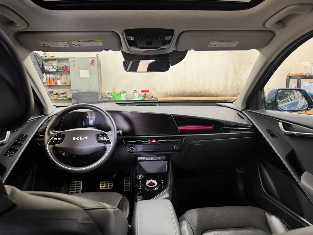 Used 2023 Blue Kia SX image 18