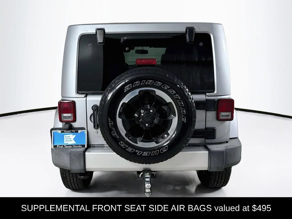Used 2013 Billet Metallic Clearcoat Jeep Unlimited Sahara image 7