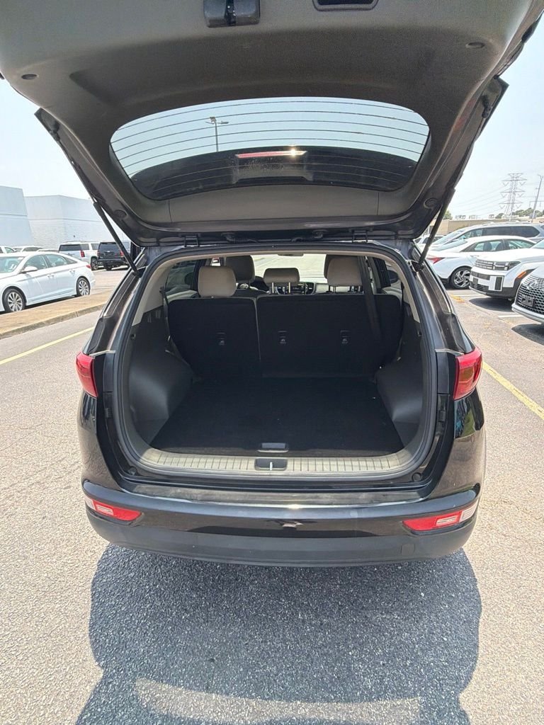 Used 2017 Red Kia LX image 15