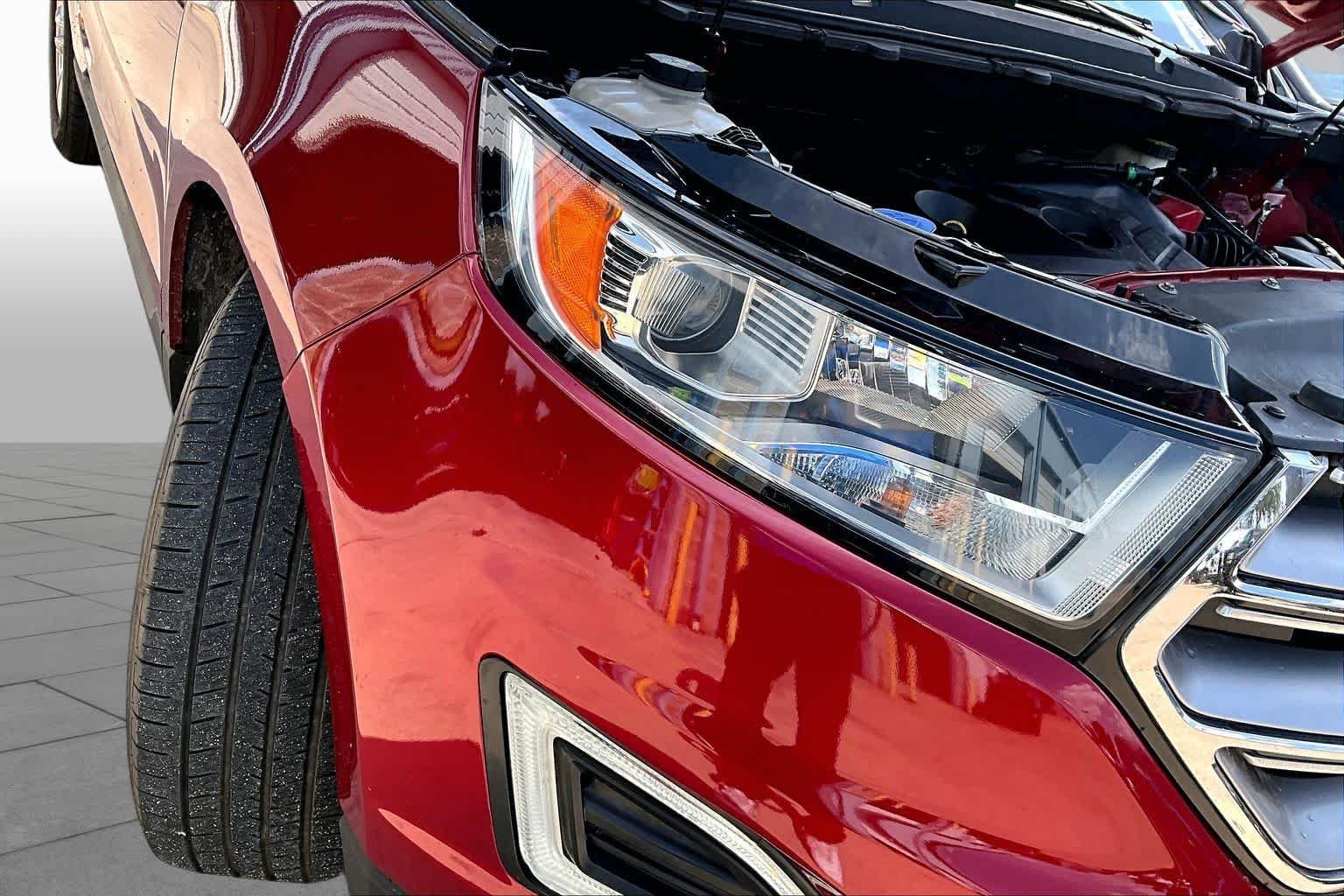 Used 2015 Ruby Red Metallic Tinted Clearcoat Ford SEL image 27