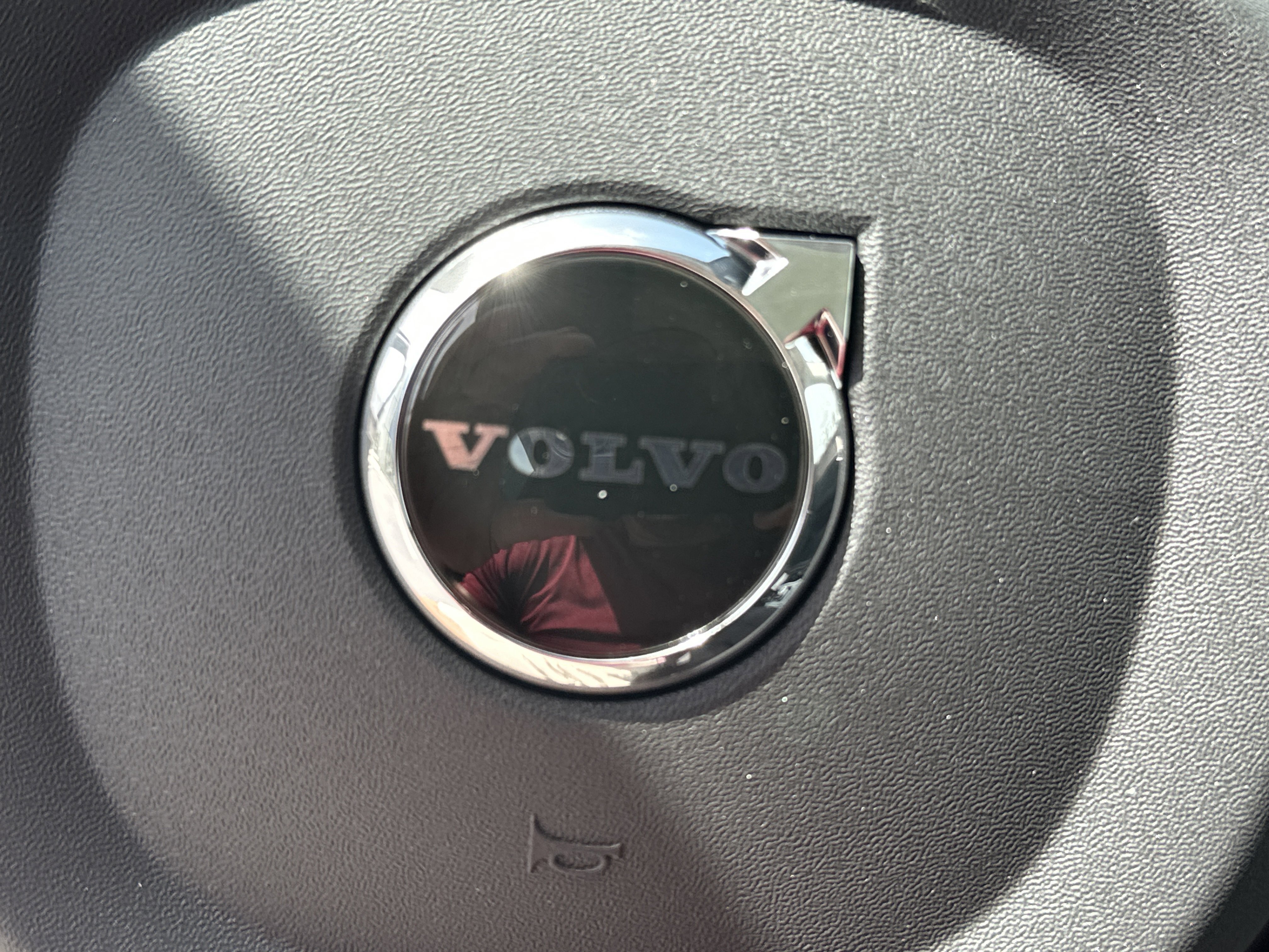 New 2026 Crystal White Volvo Plus image 23