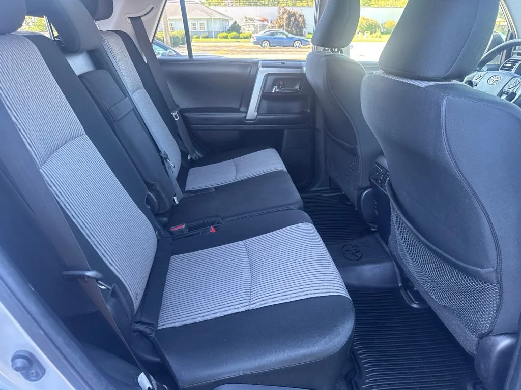 Certified Used 2018 Classic Silver Metallic Toyota SR5 image 36