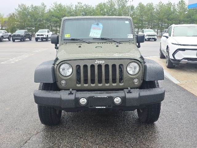 Used 2015 Green Jeep Sport image 3