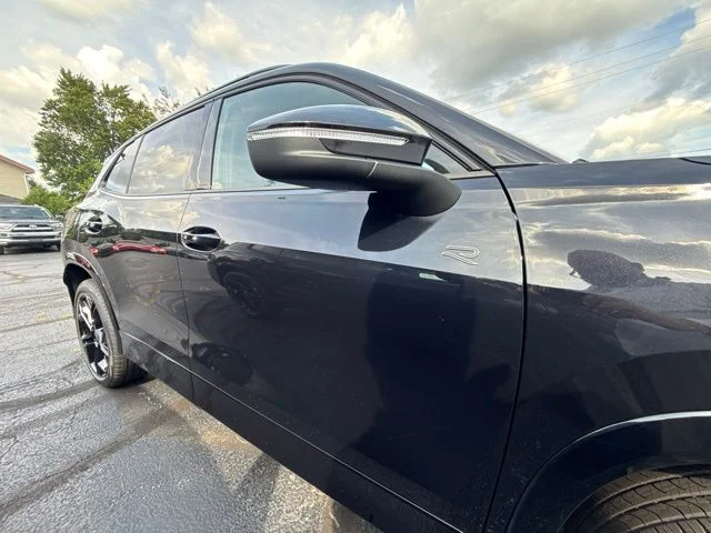New 2026 Deep Black Pearl Volkswagen 2.0T SE R-Line Black image 9