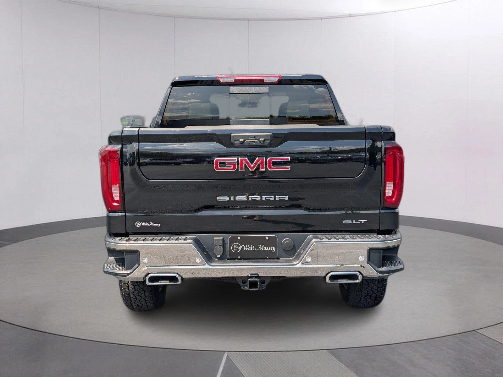 New 2026 Onyx Black GMC SLT image 4