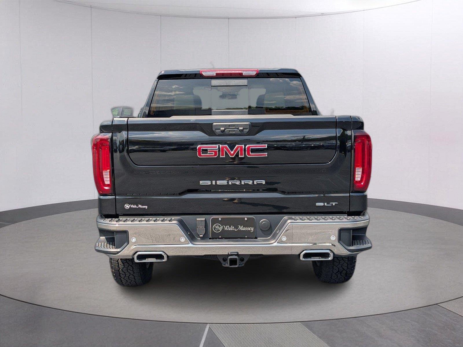 New 2026 Onyx Black GMC SLT image 4