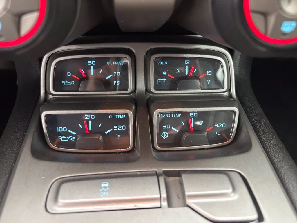 Used 2015 White Chevrolet 2LT image 6